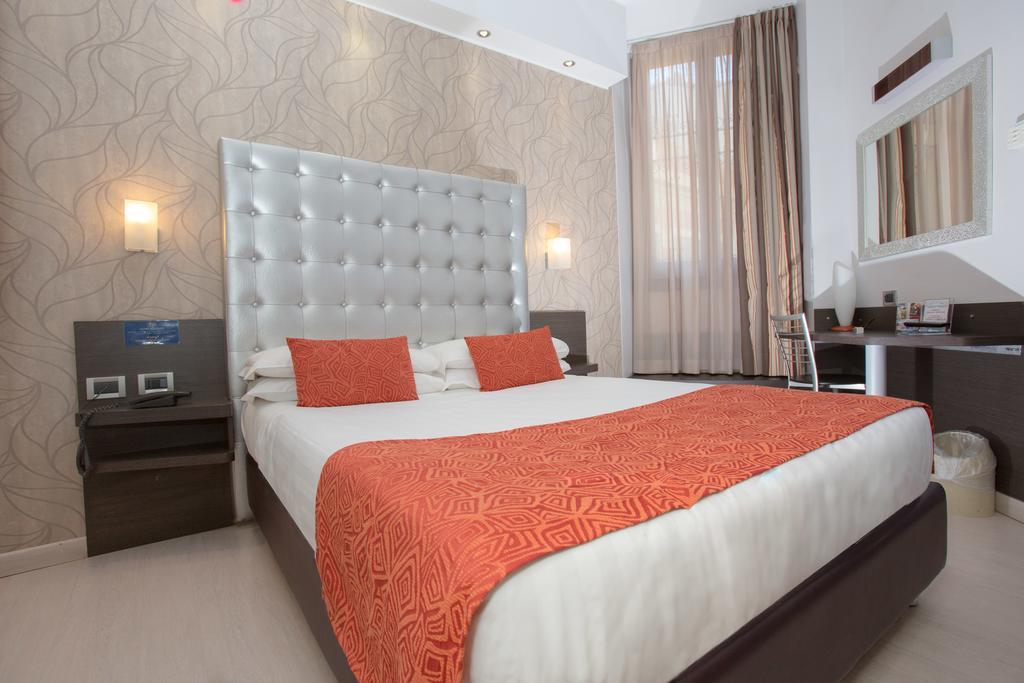 Hotel Piacenza Milano Exteriör bild