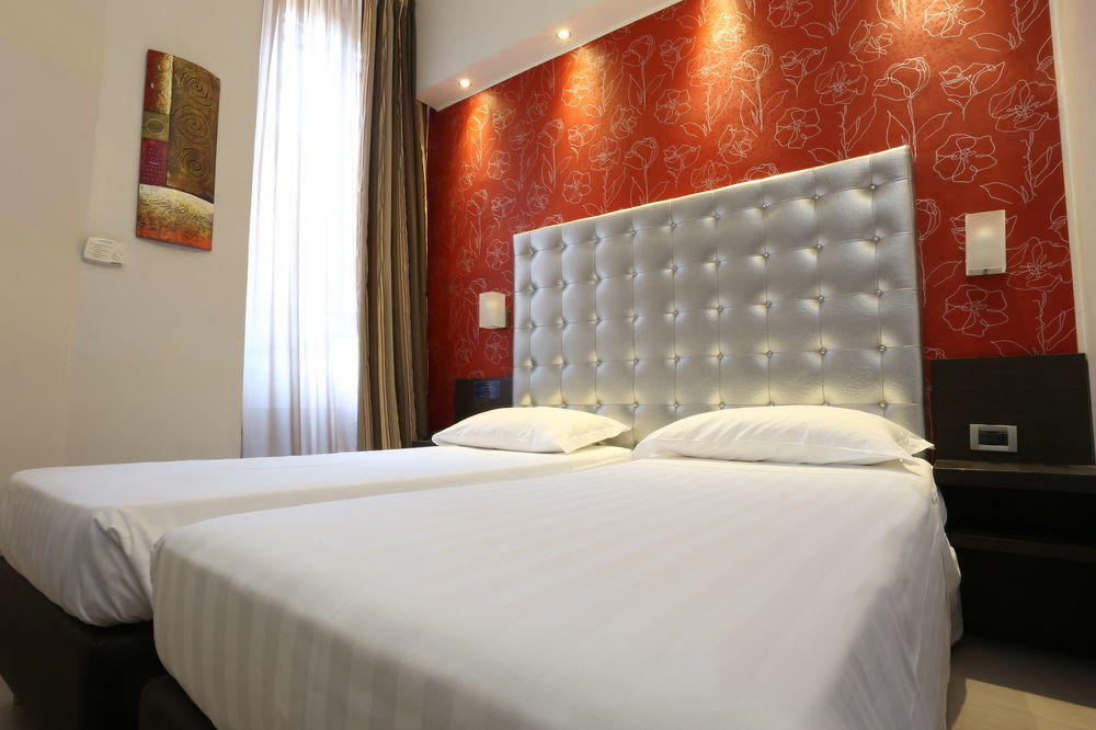 Hotel Piacenza Milano Exteriör bild